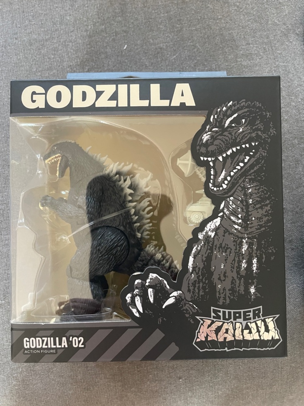 Godzilla '02 Super Kaiju Black Figure in Window Box